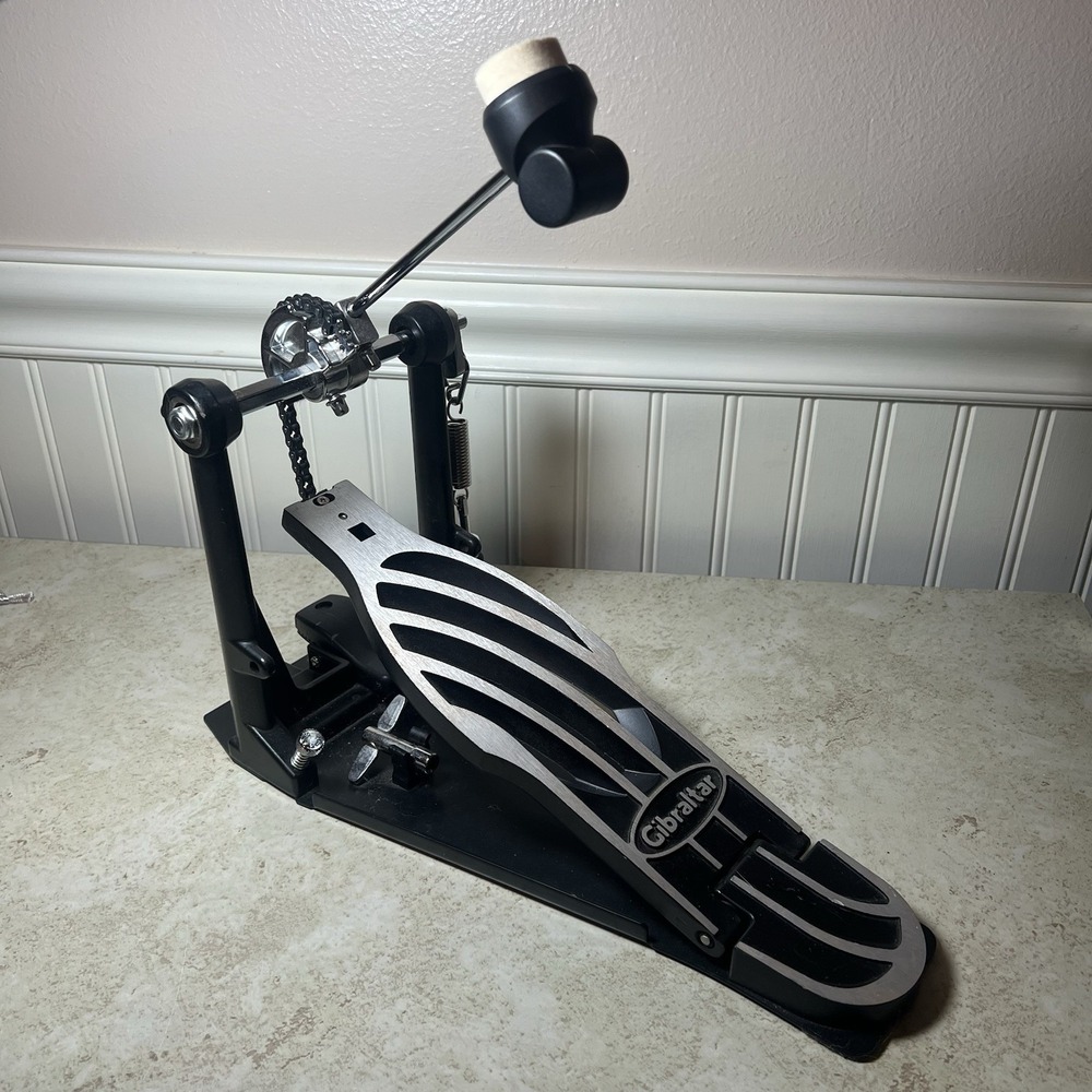 Gibraltar 5611 Prowler Single Chain Drive Bass Drum Kick Pedal - Fast Response